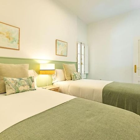 Conde Ibarra Deluxe By Valcambre Apartment Sevilla Bagian luar foto