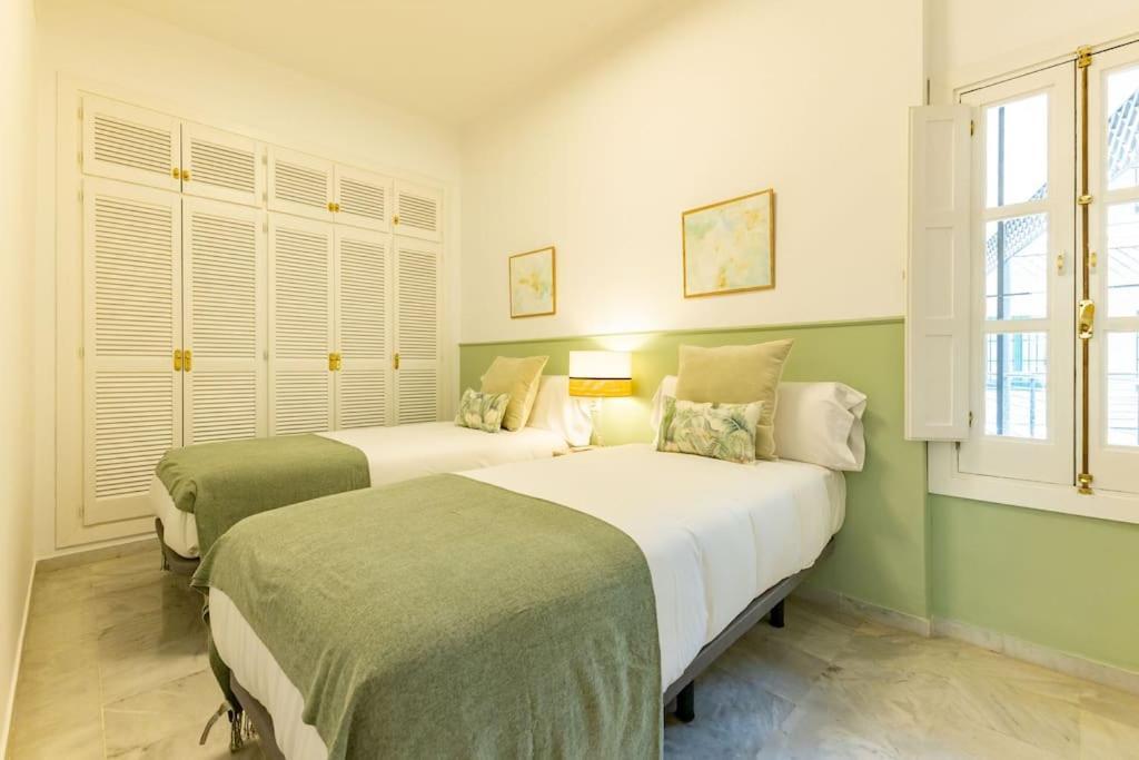 Conde Ibarra Deluxe By Valcambre Apartment Sevilla Bagian luar foto