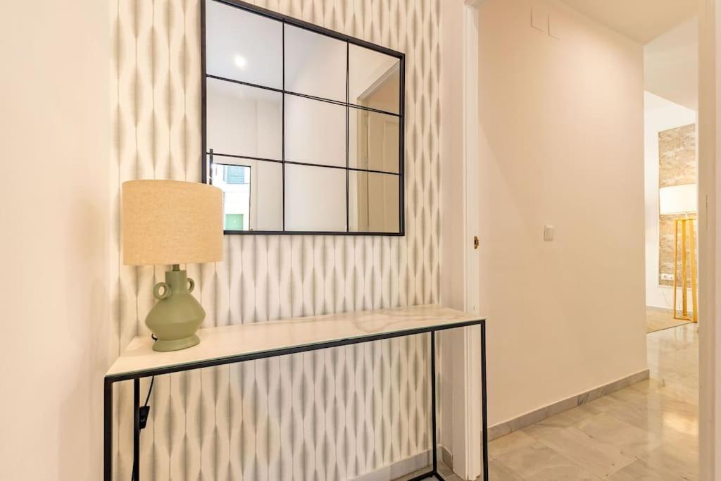 Conde Ibarra Deluxe By Valcambre Apartment Sevilla Bagian luar foto