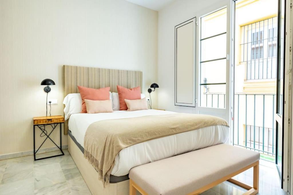 Conde Ibarra Deluxe By Valcambre Apartment Sevilla Bagian luar foto