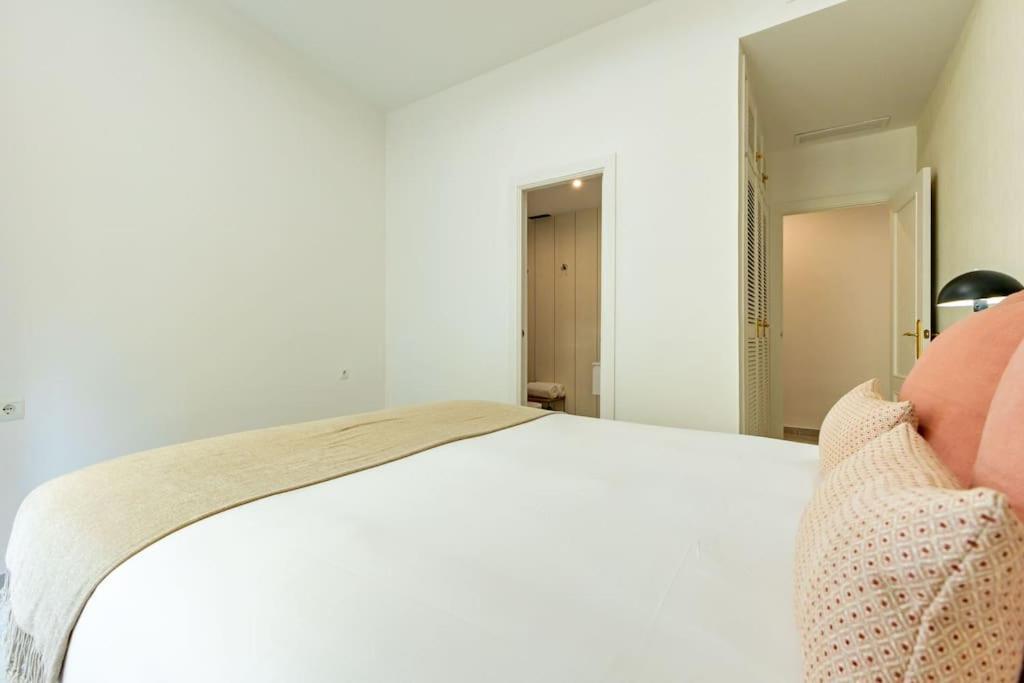 Conde Ibarra Deluxe By Valcambre Apartment Sevilla Bagian luar foto