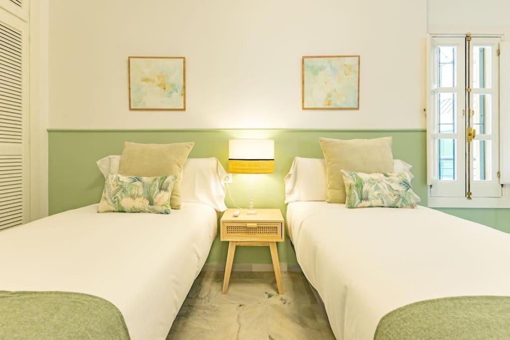 Conde Ibarra Deluxe By Valcambre Apartment Sevilla Bagian luar foto